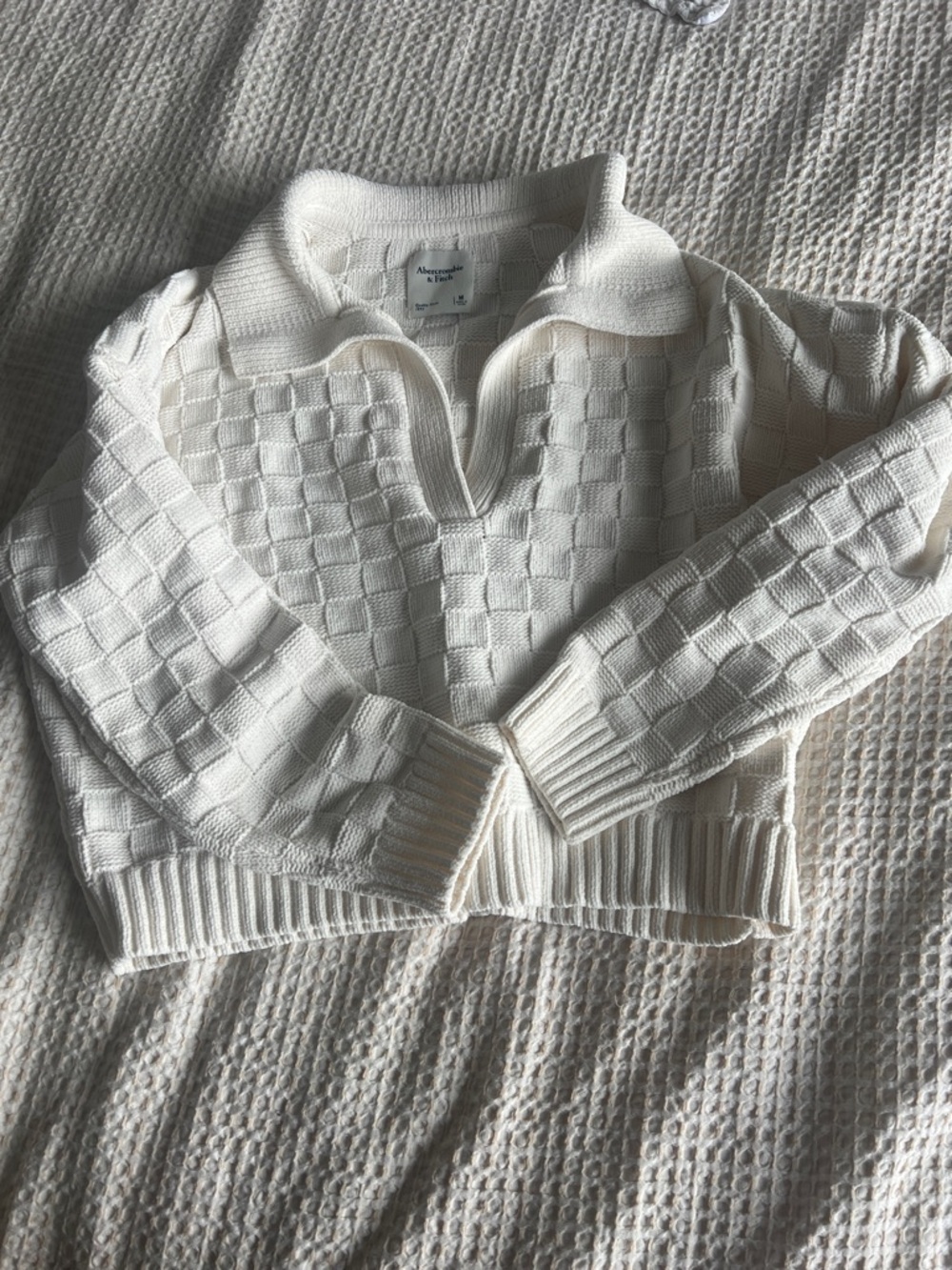 Abercrombie & Fitch Cream Zip V‑Neck Cable Knit Sweater